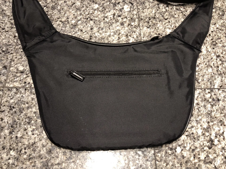 Bandolera Lodis Los Angeles de cuero negro Foto 4 de 4