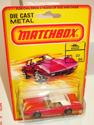 1980 MATCHBOX Lesney Superfast #28 LINCOLN CONTINENTAL Red MINT ON CARD