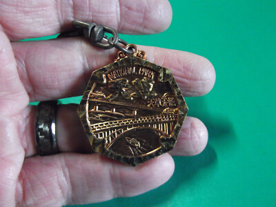 Unique Collectible Key Chain 1.5''in Metal  NATIONAL PARK