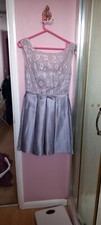 Silbernes Spitzenkleid - Größe 8-10