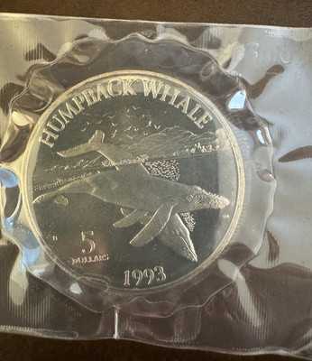 1993 MARSHALL ISLANDS $5 COMMON Humpback Whale  SEALED COIN + FOLDER