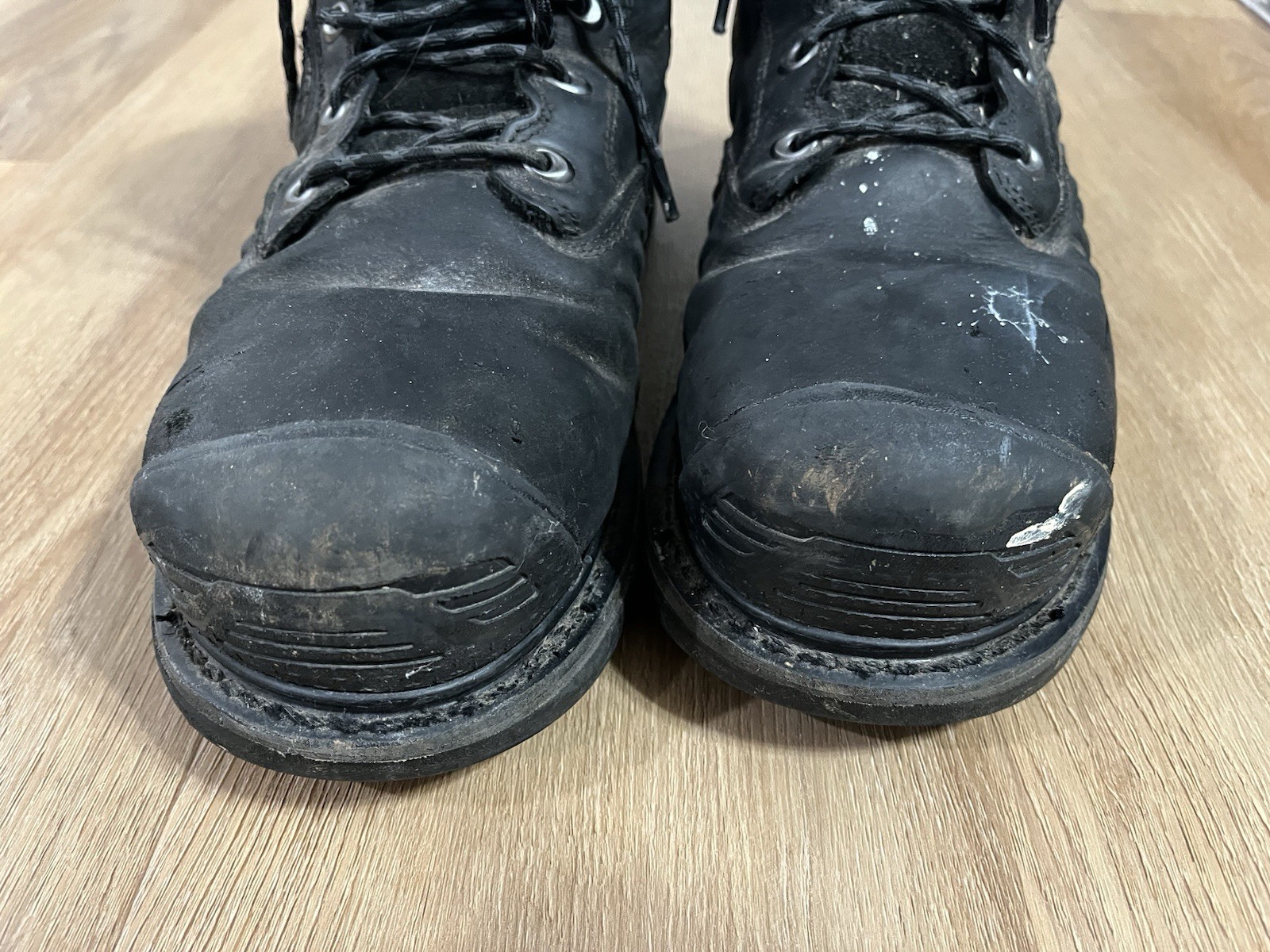 Keen Uomo Utility F2413 18 Punta Acciaio Bassa Lavoro Escursionismo Taglia 11EE Nero