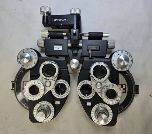 Topcon VT-10 Minus Cylinder Phoropter with Auxiliary Lens Set