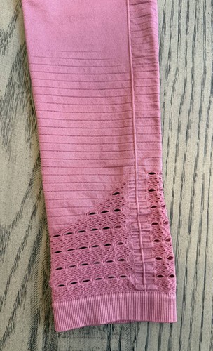 Women's Gymshark Pink Athletic Leggings Size Small EUC - Picture 3 of 4