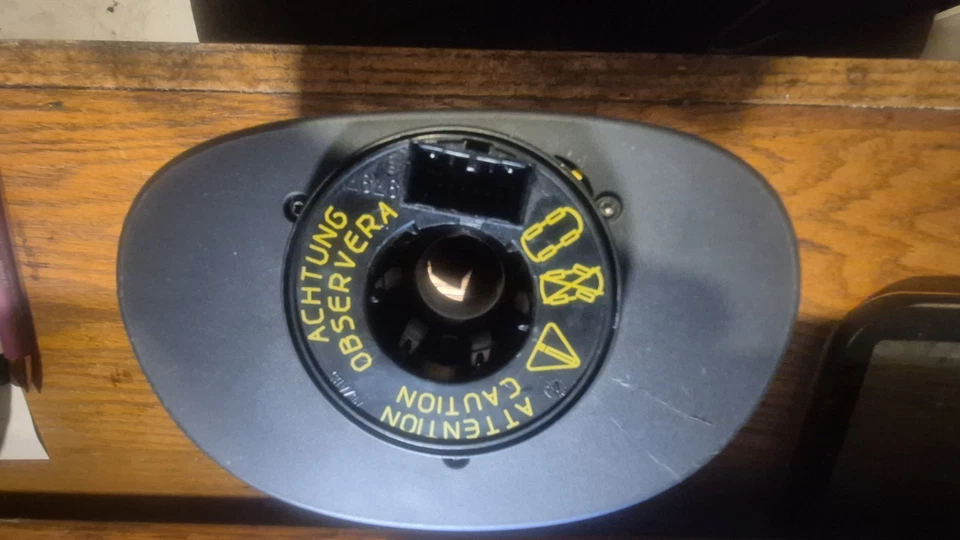 08 Saab 9-3 Módulo Integrado Central de Fábrica SIN LLAVES Parte # 12760545 Foto 2 de 2