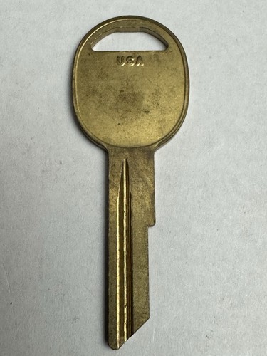 ILCO - RA3 - S1970AM - AMC - Freightliner - International - Key Blank - Picture 3 of 5