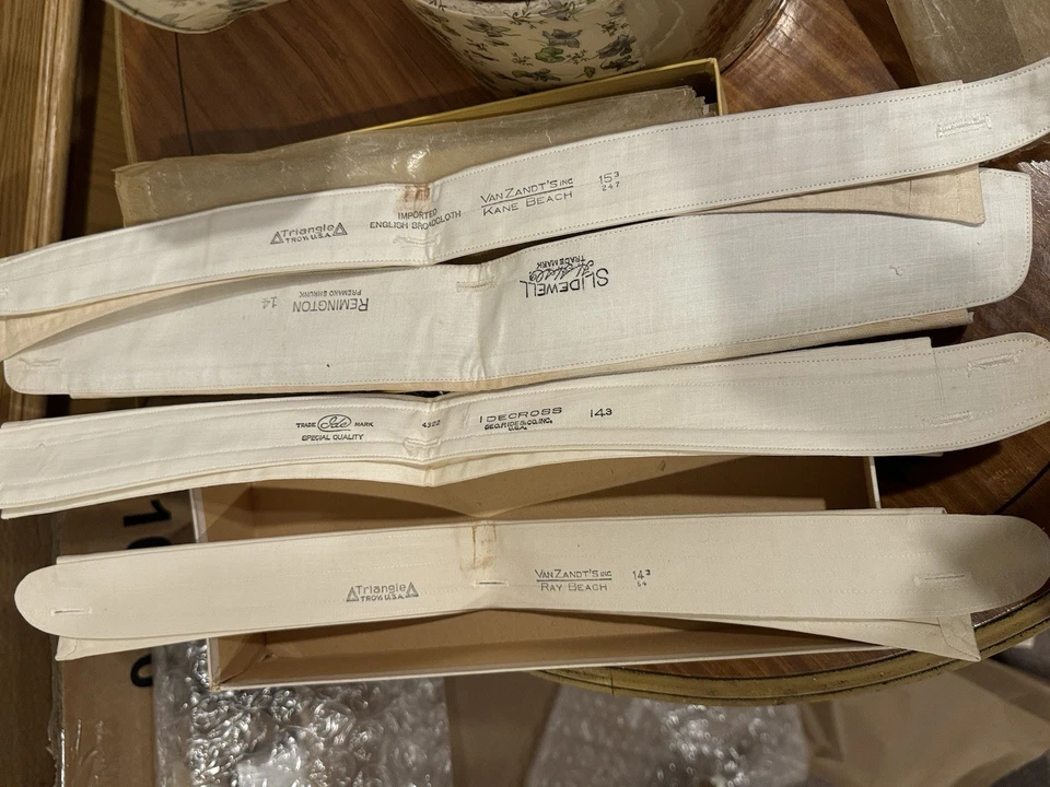 Collares victorianos antiguos con cajas originales y estuche adicional para cuello Foto 4 de 4