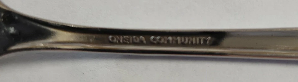 Oneida Fantasy Rose Silverplate Flatware Silverware Your Choice  - Image 2 of 2