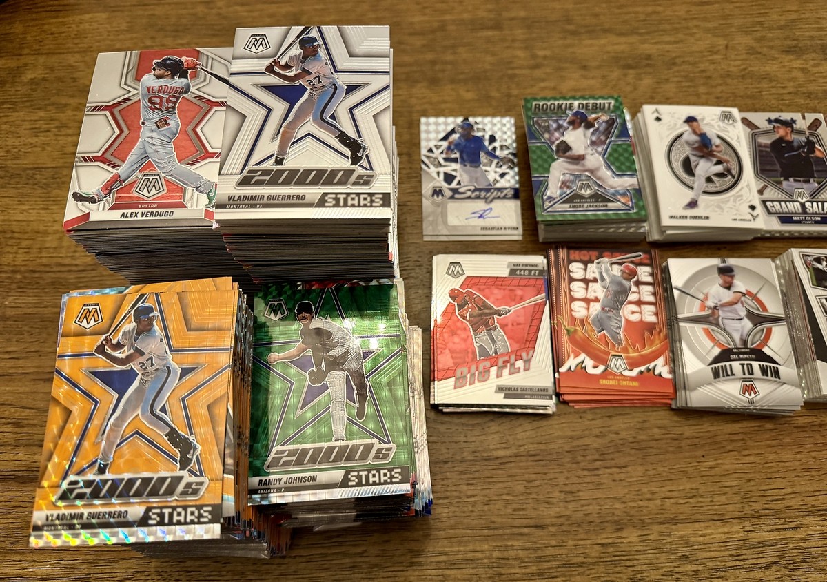 2022 Panini Mosaic - Joey Votto #32 Reactive Orange Mosaic Prizm