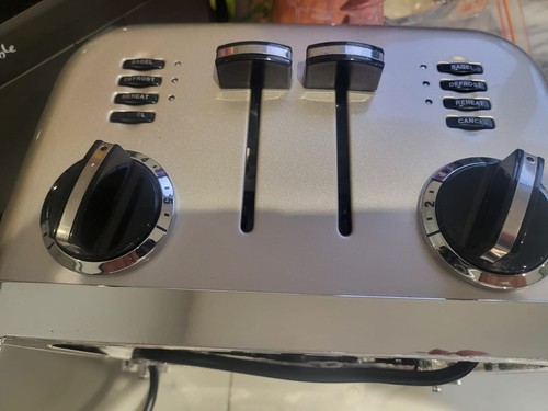 Cuisinart Style Multi Temp 1.7L Kettle & 4 Slot Toaster Set Frosted Pearl CPK160 - Picture 7 of 18