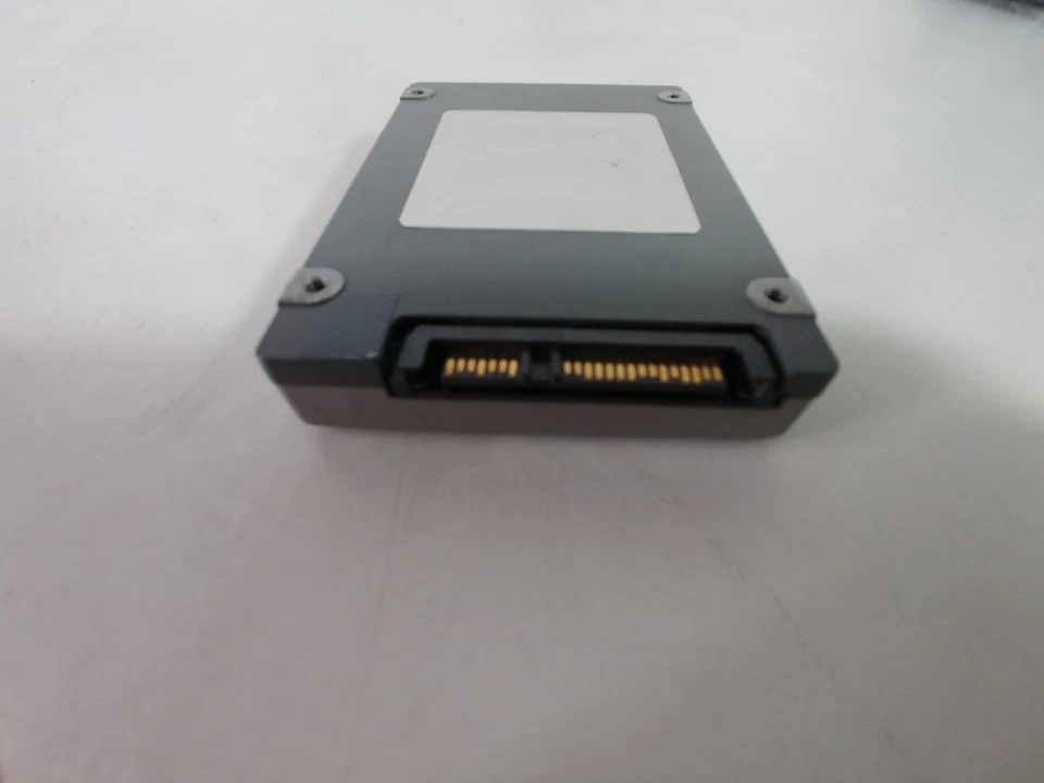 SanDisk Dell Enterprise Plus LB406M 400 GB SAS 2 2.5 in SSD - Image 3 of 3