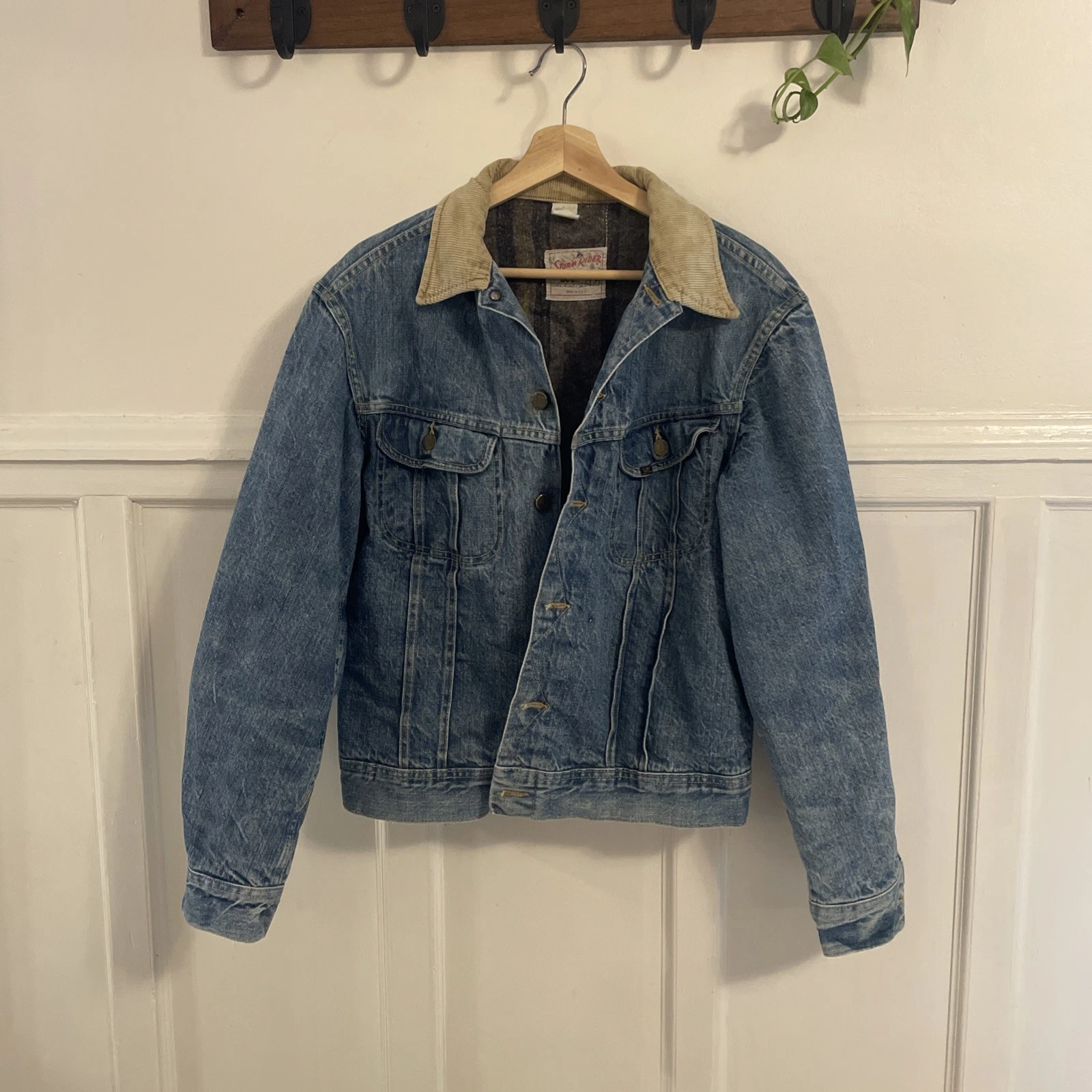 VTG 70’s Lee Storm Rider Denim Blanket Lined Cowboy Jacket Size -M- USA Made
Opens in a new window o