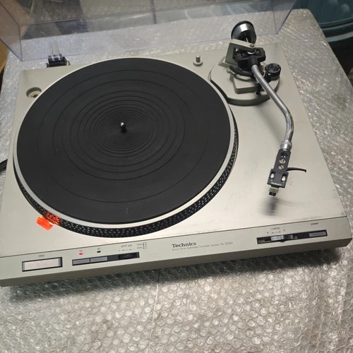 Technics SL-D202 Turntable Record Player. Need REPAIRS.