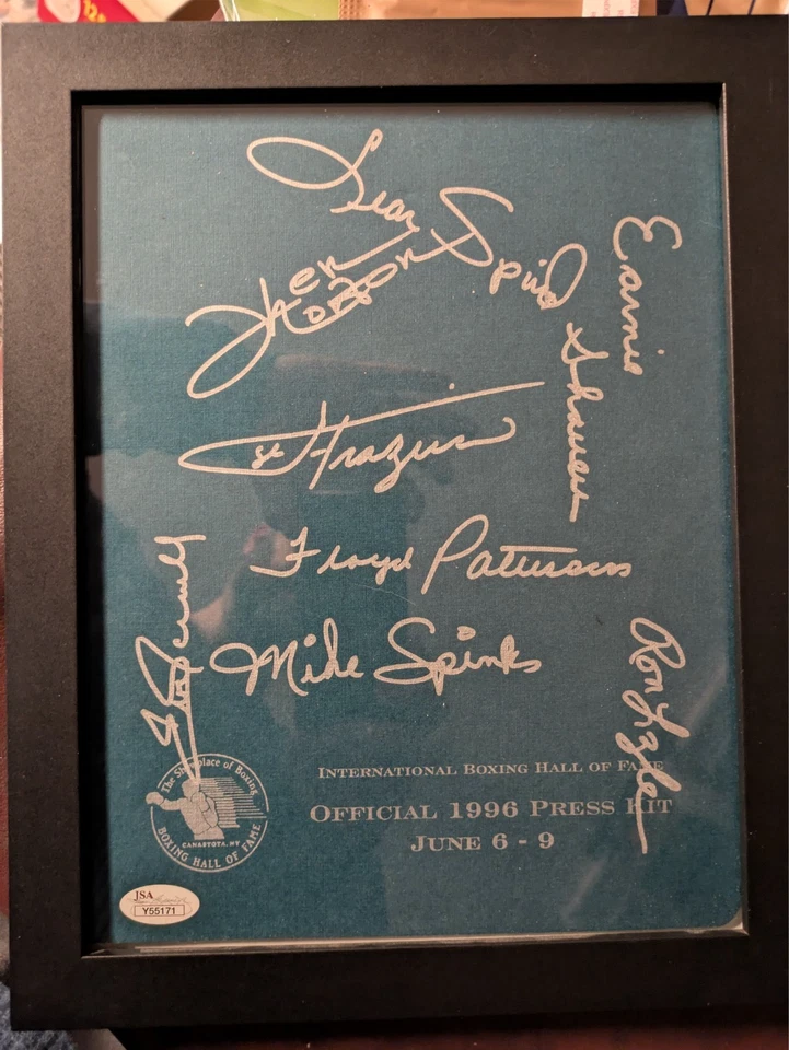 1996 International Boxing HOF Program 8 Autographs JSA Graded with Certificate - Image 4 of 4