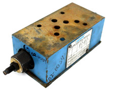 USED VICKERS DGMFN-5-Y-AWBW-20 FLOW CONTROL MODULE DGMFN5YAWBW20