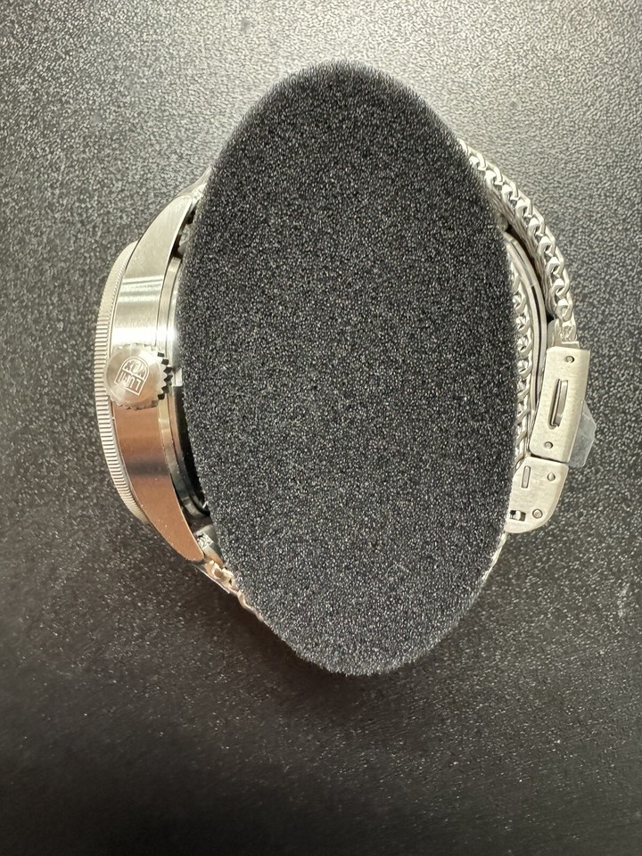 Luminox Men's Watch P38 Lightning Black Dial Silver Steel Mesh Bracelet XA.9522 eBay