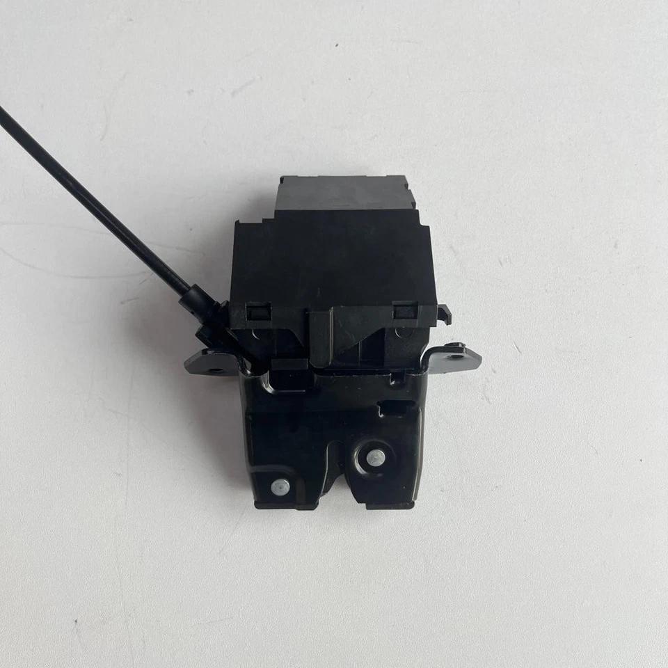 Trunk Latch Tailgate Lock Actuator For Mercedes C230 CLS550 CLK350 E320 SLK300 - Image 4 of 4