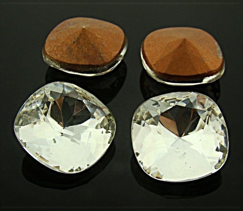 4 VINTAGE GLASS CRYSTAL ANTIQUE DOUBLET 18mm. RHINESTONE CUSHION CUT GEMS 3370