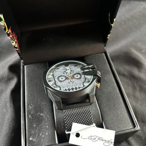 Ed Hardy Herren Skullface Uhr Schwarz Gold Aluminiumarmband Neu - Bild 1 von 5