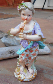 RARE MEISSEN ORCHESTRA GIRL FIGURINE JOHANN JOACHIM KANDLER CROSSED SWORDS MARK