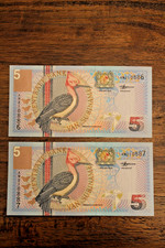 Lot 2 Consecutive Suriname 5 Gulden 2000 UNC Banknote P-146 Sequential Colorful