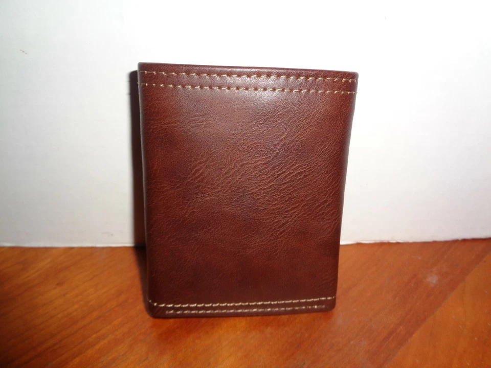 Dockers Mens RFID Coated Leather Trifold Wallet Zipper Closure 6 Card Slot Brown - Image 4 of 4