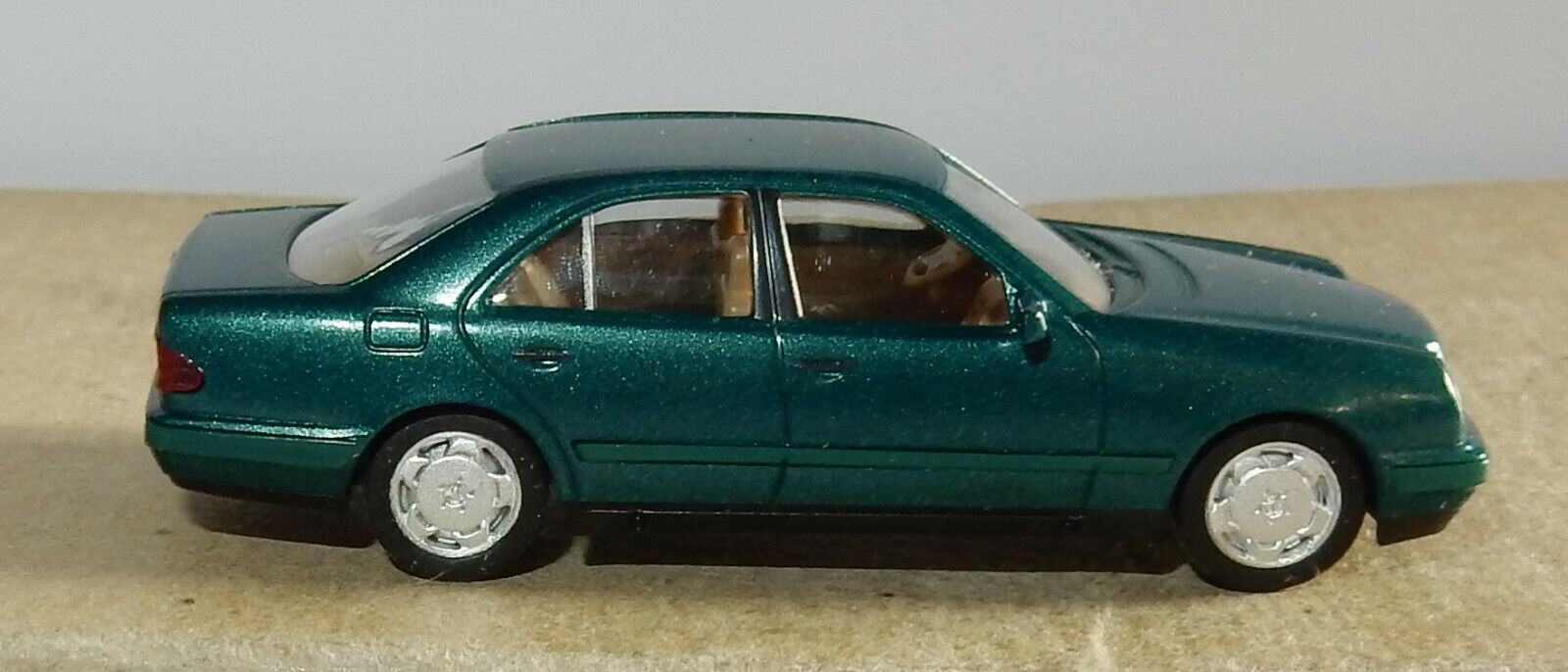 Mercedes Benz Carreta Betoneira - Herpa - 1/87