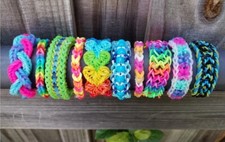 Set-10 Rainbow Loom Bracelets-Kids Party Favor Party Pack Birthday Class Gift