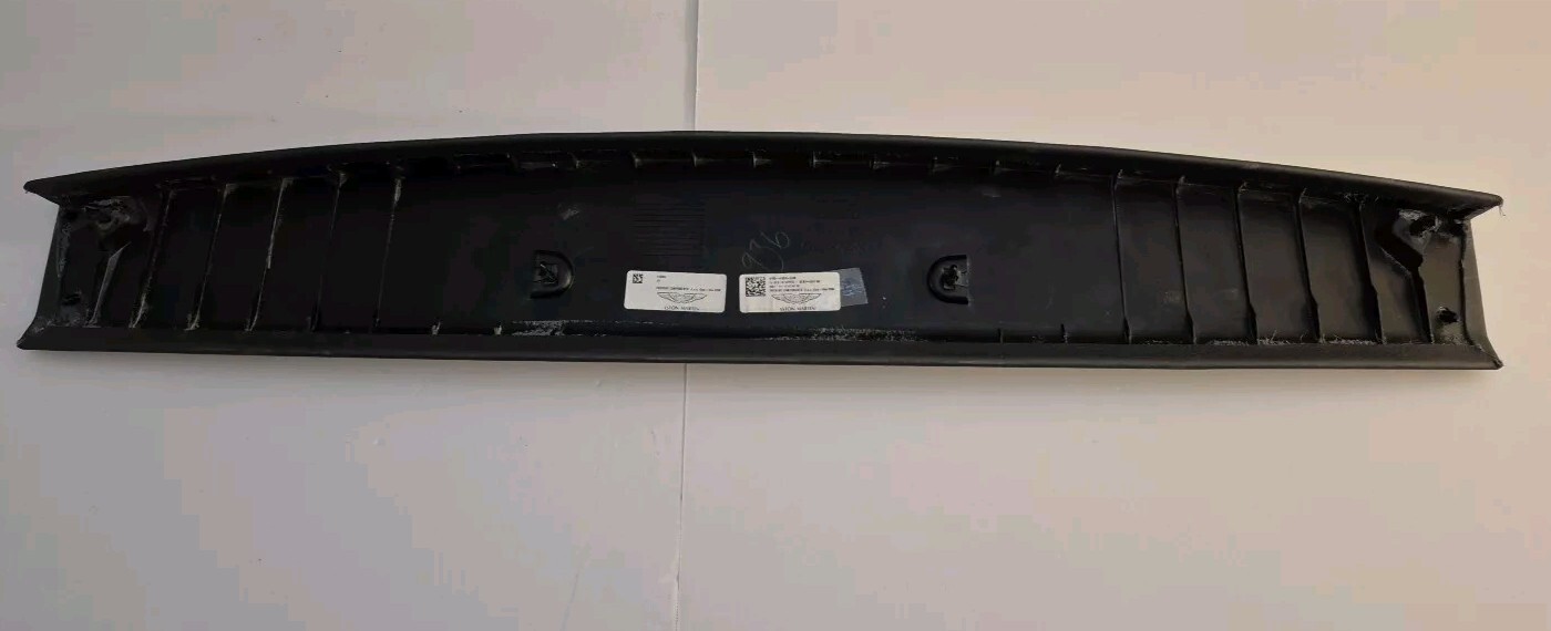 Aston Martin DBX UPPER+INNER Tailgate P/N NY834136EAW