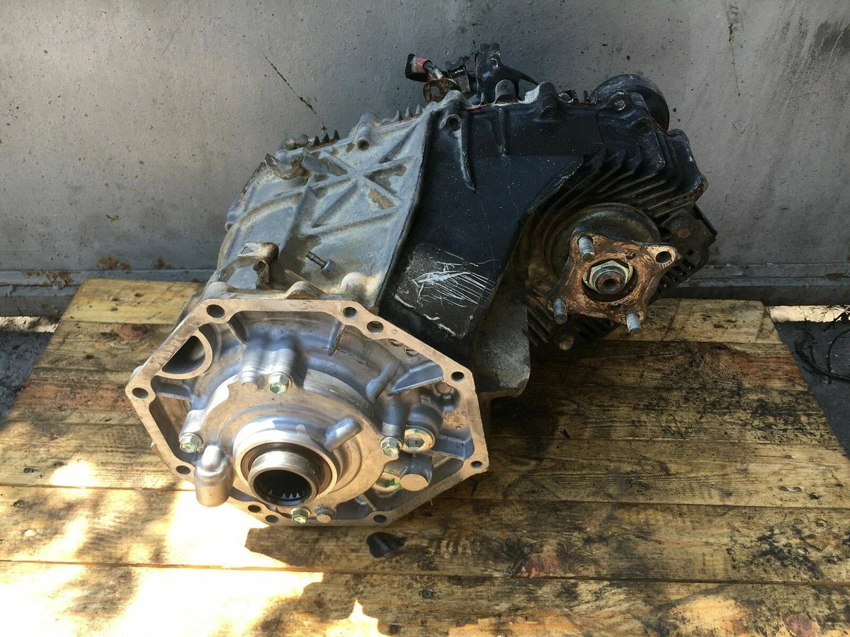TOYOTA LANDCRUISER 75 SERIES GEARBOX & TRANSFER CASE, 55 OFF
