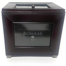 Bombay Company Mahogany Wooden Photo Box Storage Holds 101 4x6 and 3x5 Photos