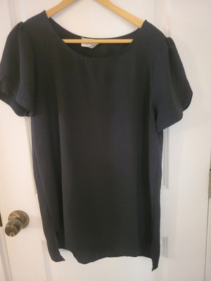 Black Puff Sleeved Top By Betsey's Boutique Size Medium