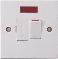 13 Amp Switched Fused Spur White with Neon Indicator Single Plate