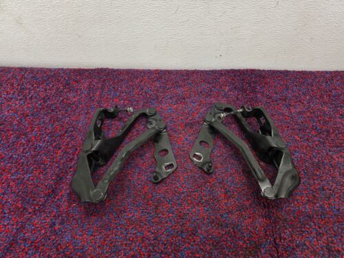 CHEVROLET CORVETTE C5 97-04 OEM 2X FRONT HOOD CARRIER BRACKET SUPPORT HINGE