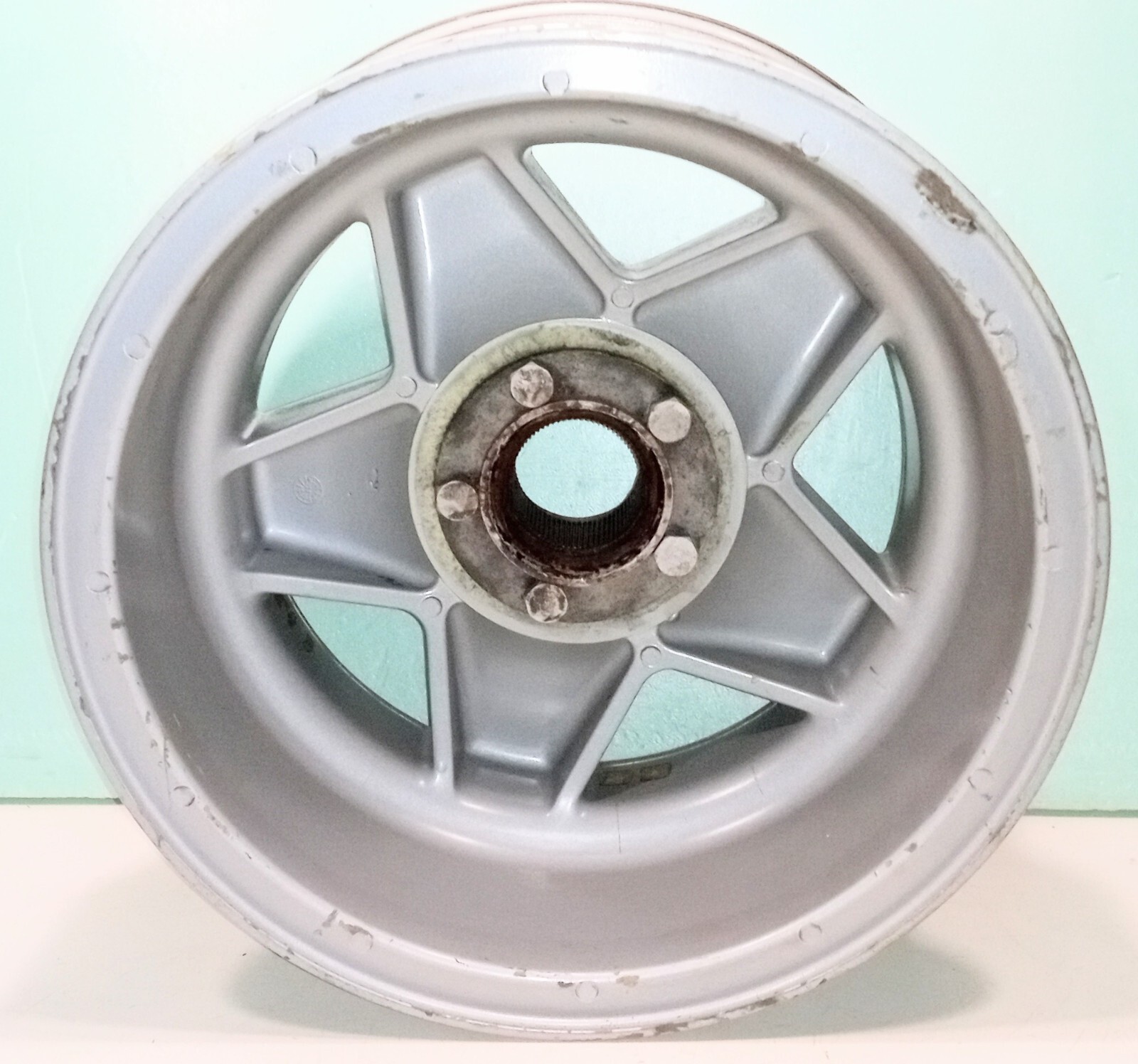 Ferrari 365 GTB/4 Daytona Wheel_Rim_109186_7 1/2X15_Cromodora_42 Rudge Hub_512BB