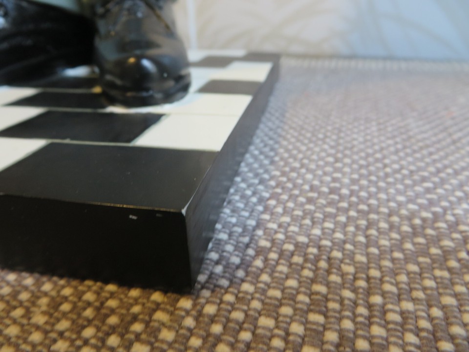 2002 Bombay Company Jeeves James The Butler Wine Bottle Holder 18.5