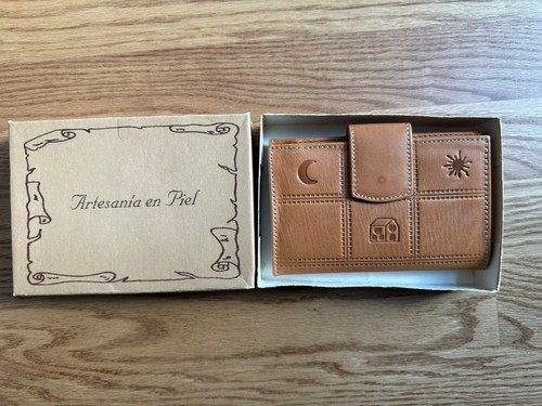 Leather Wallet Handmade Hand Tooled New In Original Box Women’s