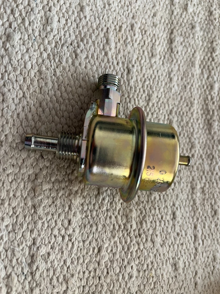 Nuevo NOS Bosch Ford Sierra Granada Fiat Citroen Regulador de Presión de Combustible Foto 3 de 4