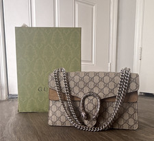 Gucci Dionysus GG Supreme Medium Shoulder Bag...