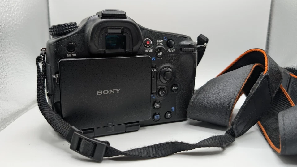 Sony Alpha SLT-A77V, Foto 2 von 5