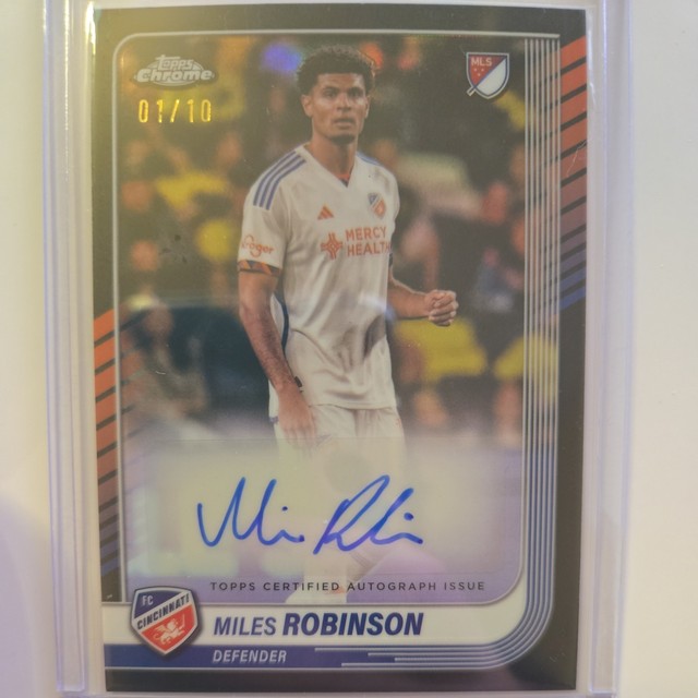 2025 Topps Chrome MLS - Miles Robinson Black AUTO Alpha Bookend 1/10 #CA-RO