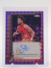 SCOOT HENDERSON 2025-26 TOPPS CHROME UPDATES AUTO PURPLE GEOMETRIC /75 Q4263