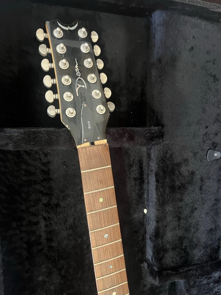 Guitarra Eléctrica Dean Boca 12 Cuerdas con Agujero de Sonido Ojo de Gato con Estuche Rígido Foto 4 de 4