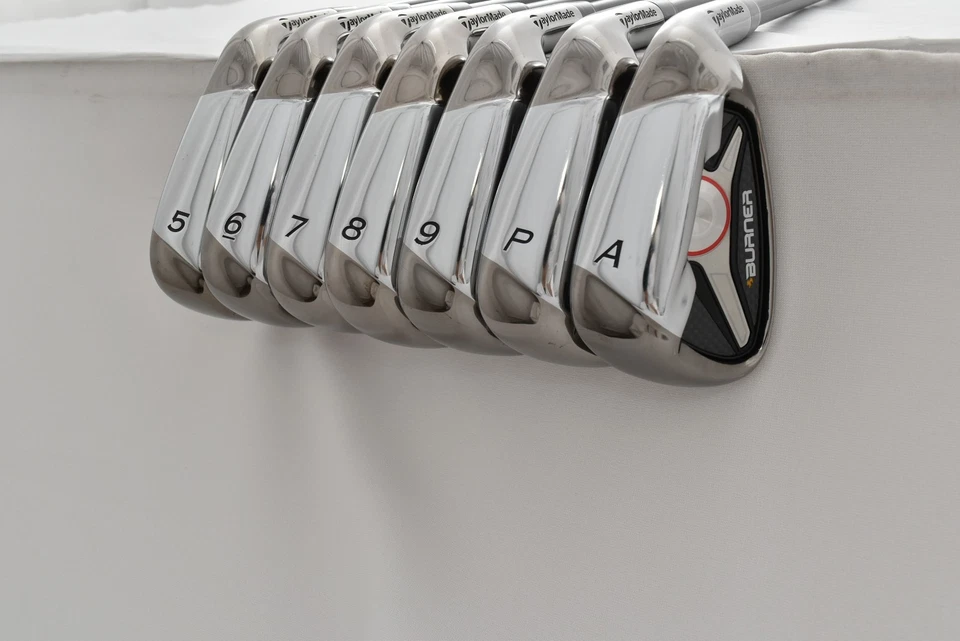 7Pcs TaylorMade BURNER 2009 Iron Set 5-6-7-8-9-Pw-Aw REAX Superfast Regular RH - Image 2 of 4