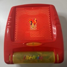 Hasbro Travel Lite Brite Flat Screen Portable With pegs Hasbro 2003 Tested GUC