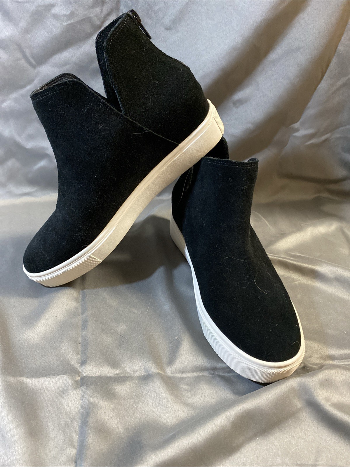 Steve Madden Women's Black Suede Wedge Sneaker 8.5 Casual Sneakers