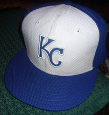 KANSAS CITY ROYALS NEW ERA AUTHENTIC COLLECTION FITTED 7 5/8 59FIFTY HAT