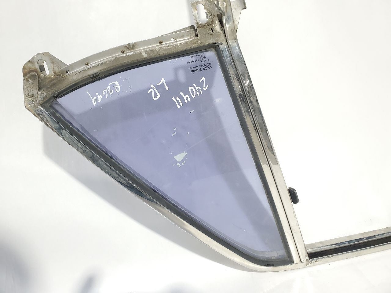 1990 Bentley Turbo R OEM Rear Left Door Vent Glass 