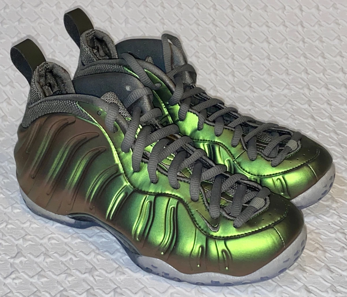 NIKE Air Foamposite One Shine Dk Stucco Green Basketball Shoes Sneaker  Women 8.5