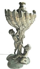 Pied de lampe en étain sculpté d'enfants, signé Ch PERRON, Napoléon III